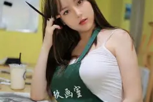 张踩铃每天和AI聊天宛如谈恋爱AI居然和她讲了某个明星的八卦