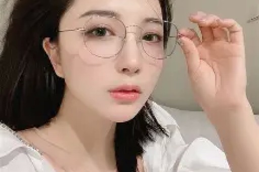 刘仁娜将演《纯情男女》首挑战大银幕主演电影出演纯情_中国服装网